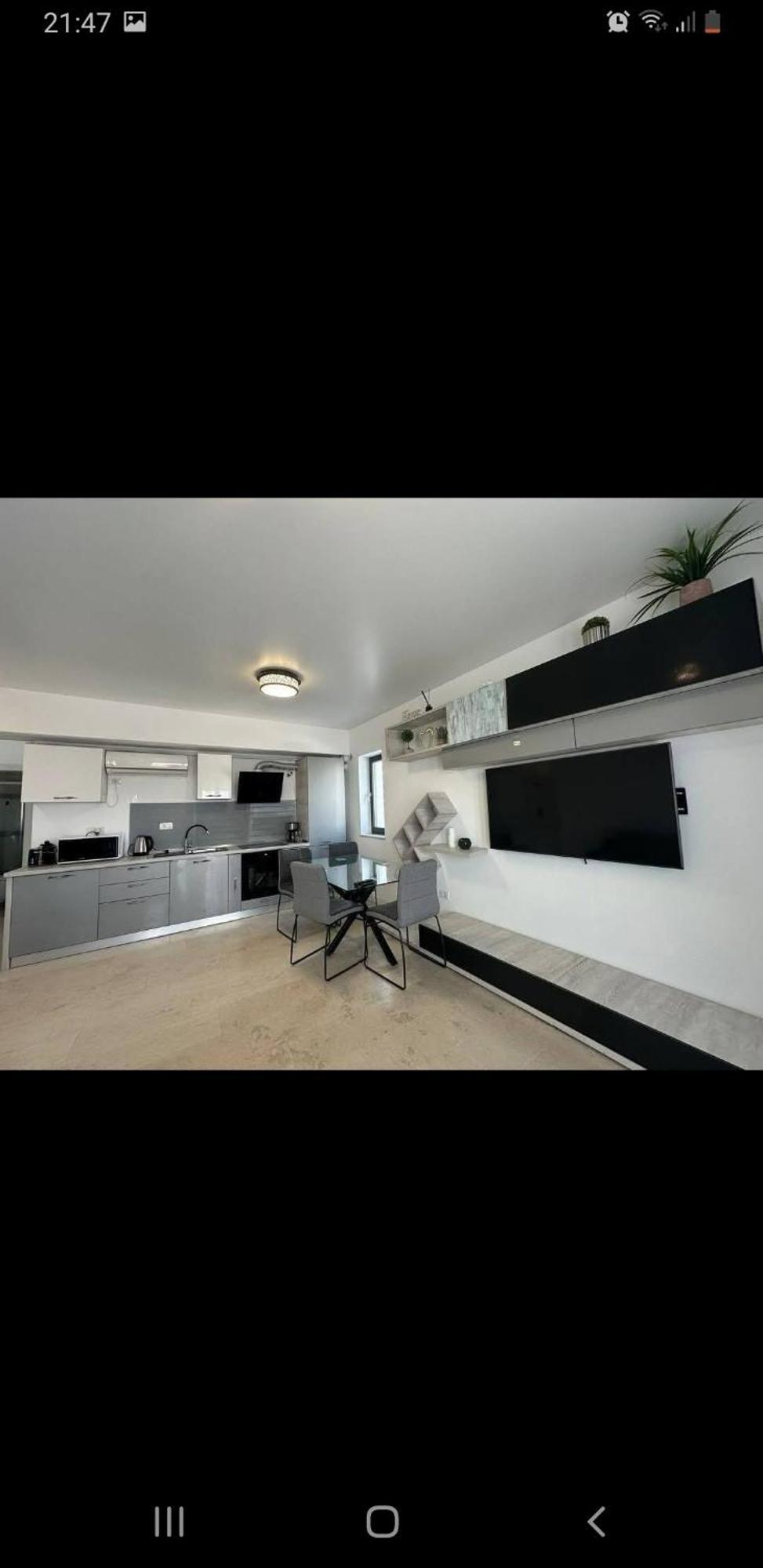 Seafront Papaya Apartment Navodari Exterior photo