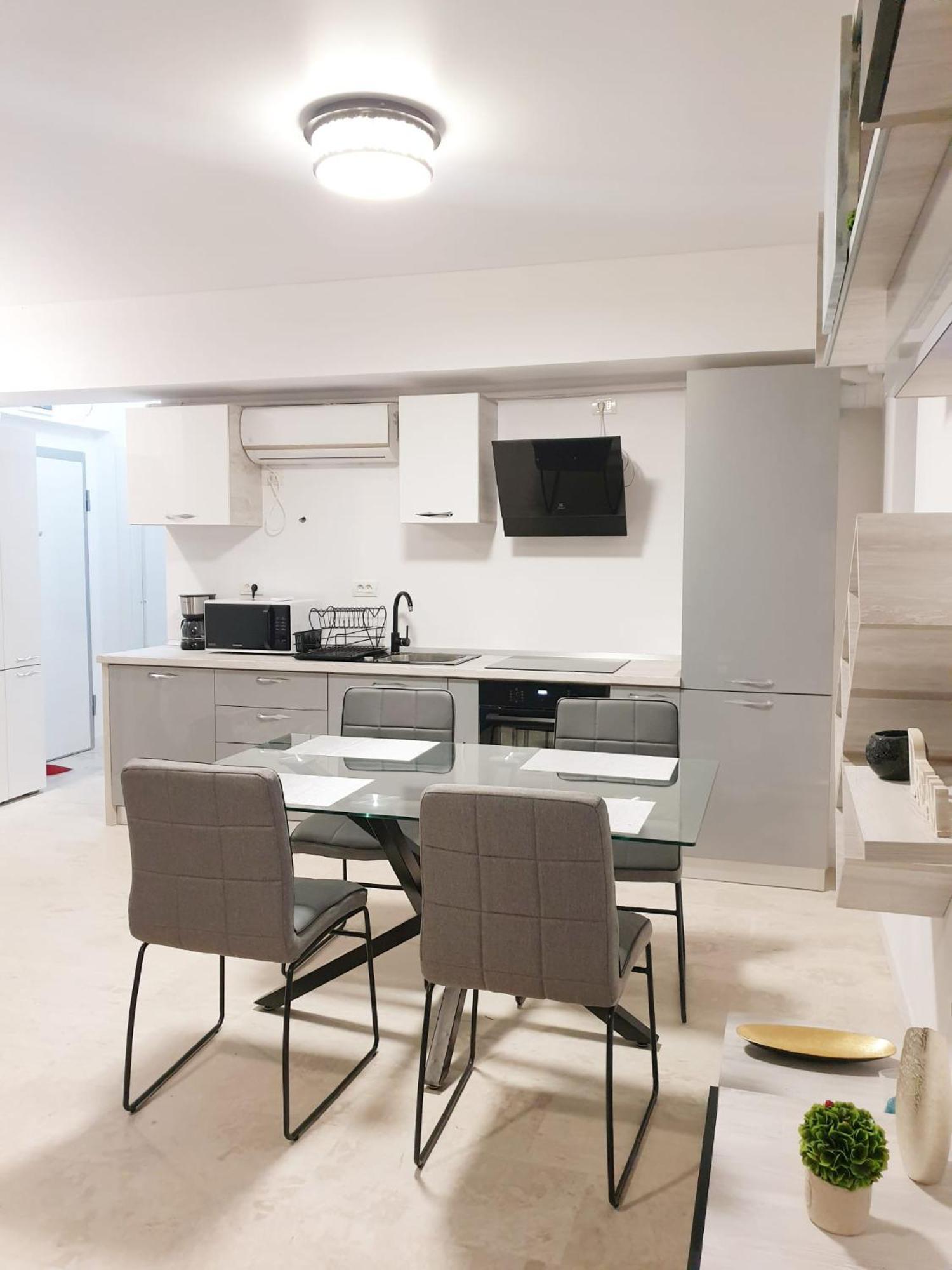 Seafront Papaya Apartment Navodari Exterior photo